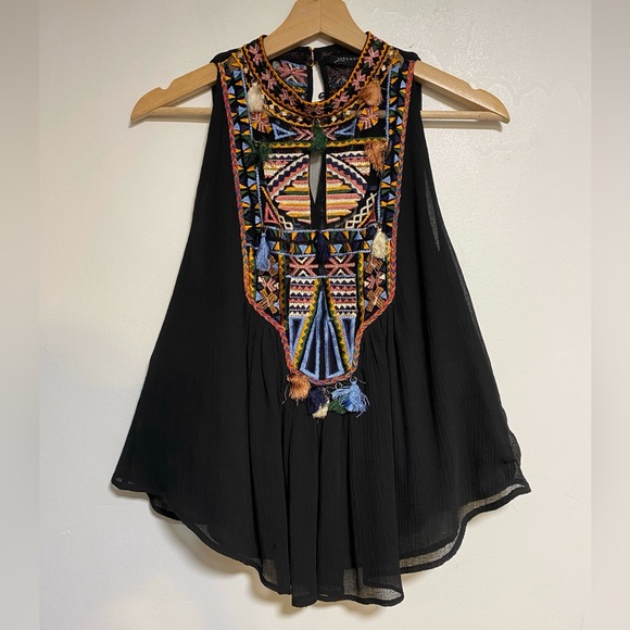 ZARA Woman Embroidered Boho Sleeveless Blouse Tassel Detail Size S - Picture 2 of 7